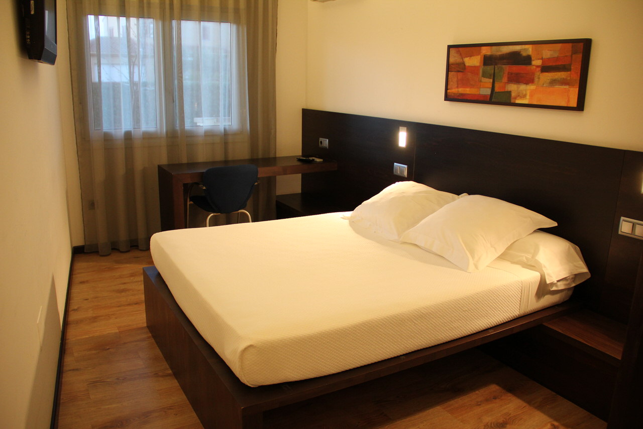 habitación cama doble